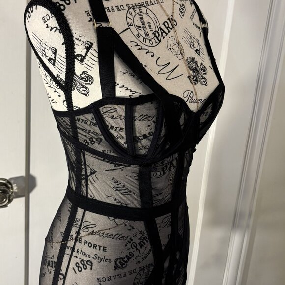 BLUEBELLA Karolina Wired Sheer Basque Lingerie In Black - 34C - NWT - Picture 10 of 13